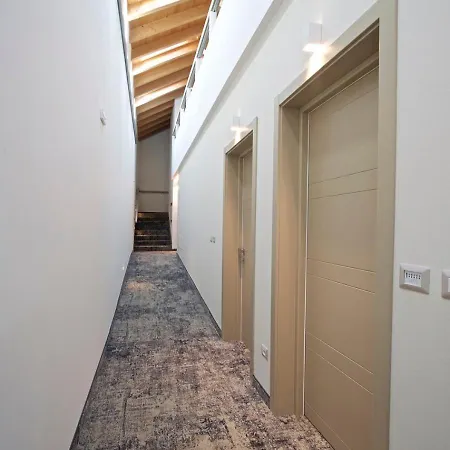 Hotel Lifestyle Binario Zero Tirano