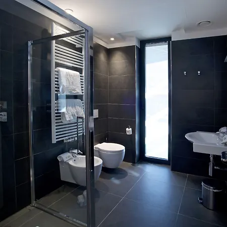 Hotel Lifestyle Binario Zero